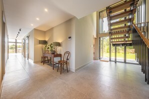 Ground floor: A large entrance hall