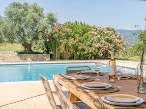 Villa for rent in Saint Saturnin d'Apt