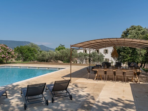 Dream villa rental in Provence