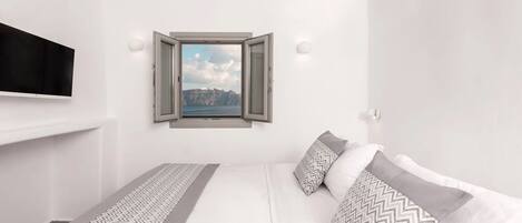 Lovely Santorini Villa | Delicate Villa | 1 Bedroom | Amazing Caldera & Volcano Views | Oia