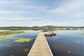 Lake Newman | Private Access via Cul-de-Sac | Shared Boat Dock