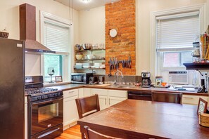 Kitchen | 1st-Floor Unit | Pet Friendly w/ Fee