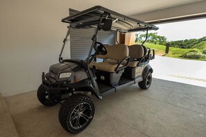 6 Seater Golf Cart Included in your rent
