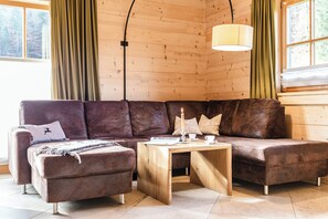 Luxus Design Chalet Kategorie 1, 105qm, 2 separate Schlafzimmer, Zirbenholzmöbel-Gemütlich