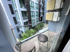 Luxury apartment at Citygate, great amenities (9837)