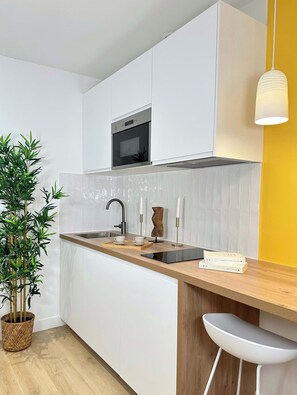 A well equipped kitchen