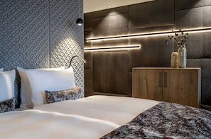ExtragroĂes Boxspring-Bett