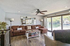 Enjoy Open Areas for Connecting & Conversation