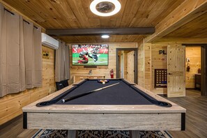 Smoky Mountain Cabin Rental Pool Table