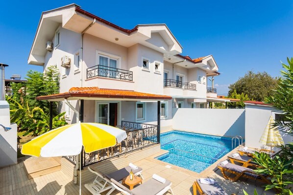 Beautiful villa with private pool and terrace