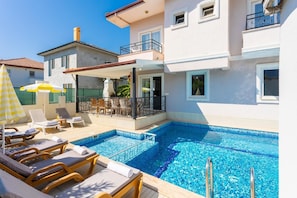 Beautiful villa with private pool and terrace