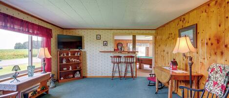 Penn Yan Vacation Rental | 3BR | 1BA | 1,800 Sq Ft | Stairs Required to Enter