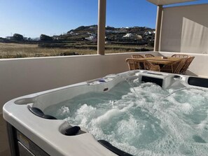 Bain à remous extérieur