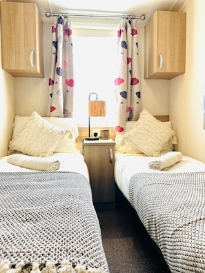 Twin Room 2