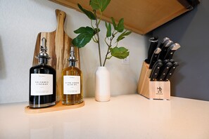 Bathroom amenities