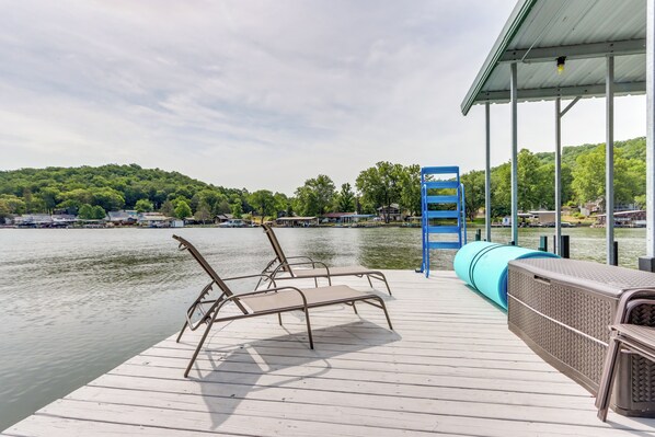 Roach Vacation Rental | 4BR | 2BA | Stairs Required | 2,000 Sq Ft
