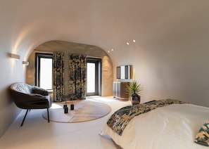Beautiful Santorini Villa | 1 Bedroom | Villa Harmony | Private Pool & Amazing Sea View | Finikia by Villamore