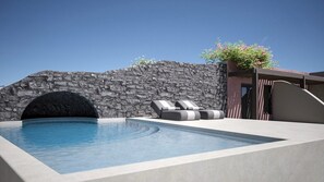 Beautiful Santorini Villa | 1 Bedroom | Villa Harmony | Private Pool & Amazing Sea View | Finikia by Villamore