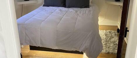 Unit with Queen size bed