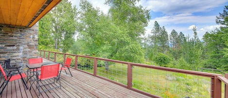 Sandpoint Vacation Rental | 3BR | 2BA | Step-Free Entry | 2,912 Sq Ft