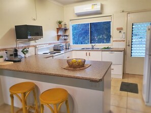Benayah 3 - Fully equipped kitchen