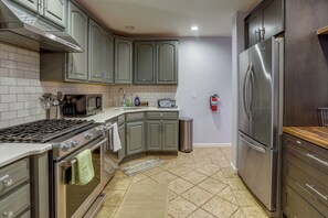 Kitchen | Cooking Basics | Coffee Maker | Toaster