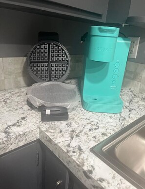 *Brand new Wafflemake and Coffeemaker*