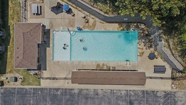 Community pool