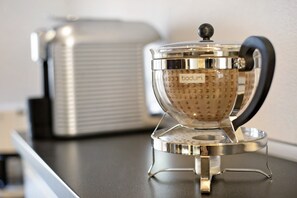 Kaffee und/oder Kaffeemaschine