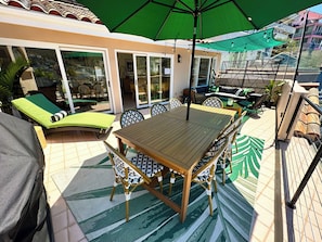 Whether you're dining, lounging, or sunbathing, make the most of the rooftop!