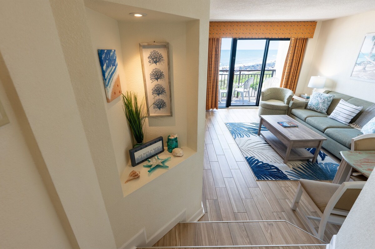 New Remodeled Oceanfront, Beach Cove Direct Views!