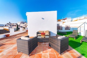 Rooftop pool