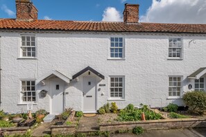 Boatman's Cottage, Wells-next-the-Sea: Front elevation