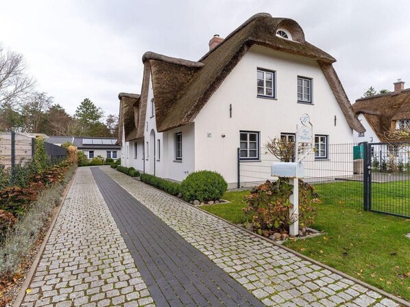 Reetdachhaus Sandhus Heck