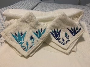 High quality Egyptian cotton linens