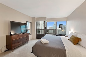 Indoors, Screen, Home Decor, Bed, Furniture