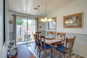 Dining Room | Dishware Provided