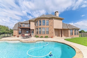 Fenced Backyard | Private Outdoor Pool