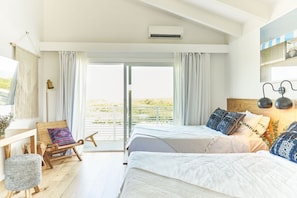 Unit with 2 Queen size beds