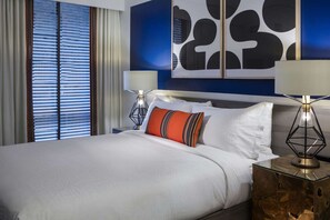 Unit with Queen Bed
