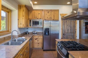 Fully Stocked Kitchen