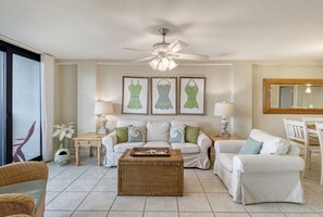 Living Room View SW 