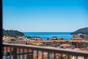 NÀkymÀ huoneesta