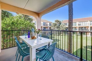 Come make memories with us around this patio table. You will love feeling the sea breeze in your hair.