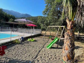 Aire de jeux enfants 