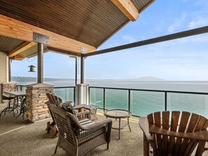 Townhome #606 - Private Balcony
