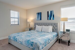 Lamp, Furniture, Indoors, Home Decor, Bed