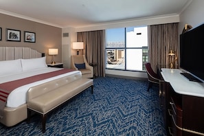 Unit with King size bed