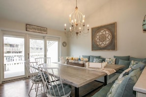 Dining room and entrance to outdoor patio