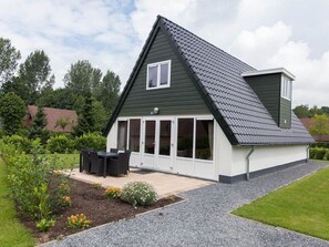 Plant, Sky, Cloud, Window, Building, House, Cottage, Tree, Grass, Flower